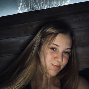 Meet your Posher, Madelyn